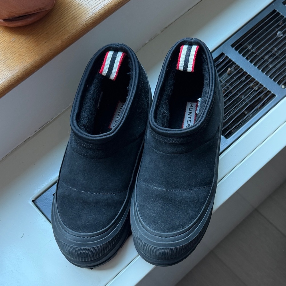 Hunter Black Askern Waterproof Suede Platform Bootie - Picture 2 of 5